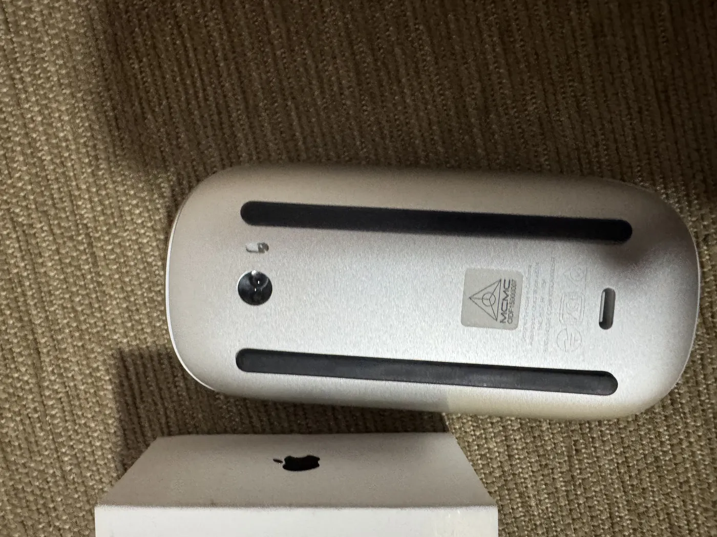 Apple Magic Mouse (White – Latest USB-C Model A3204) with Original Box - Image 2