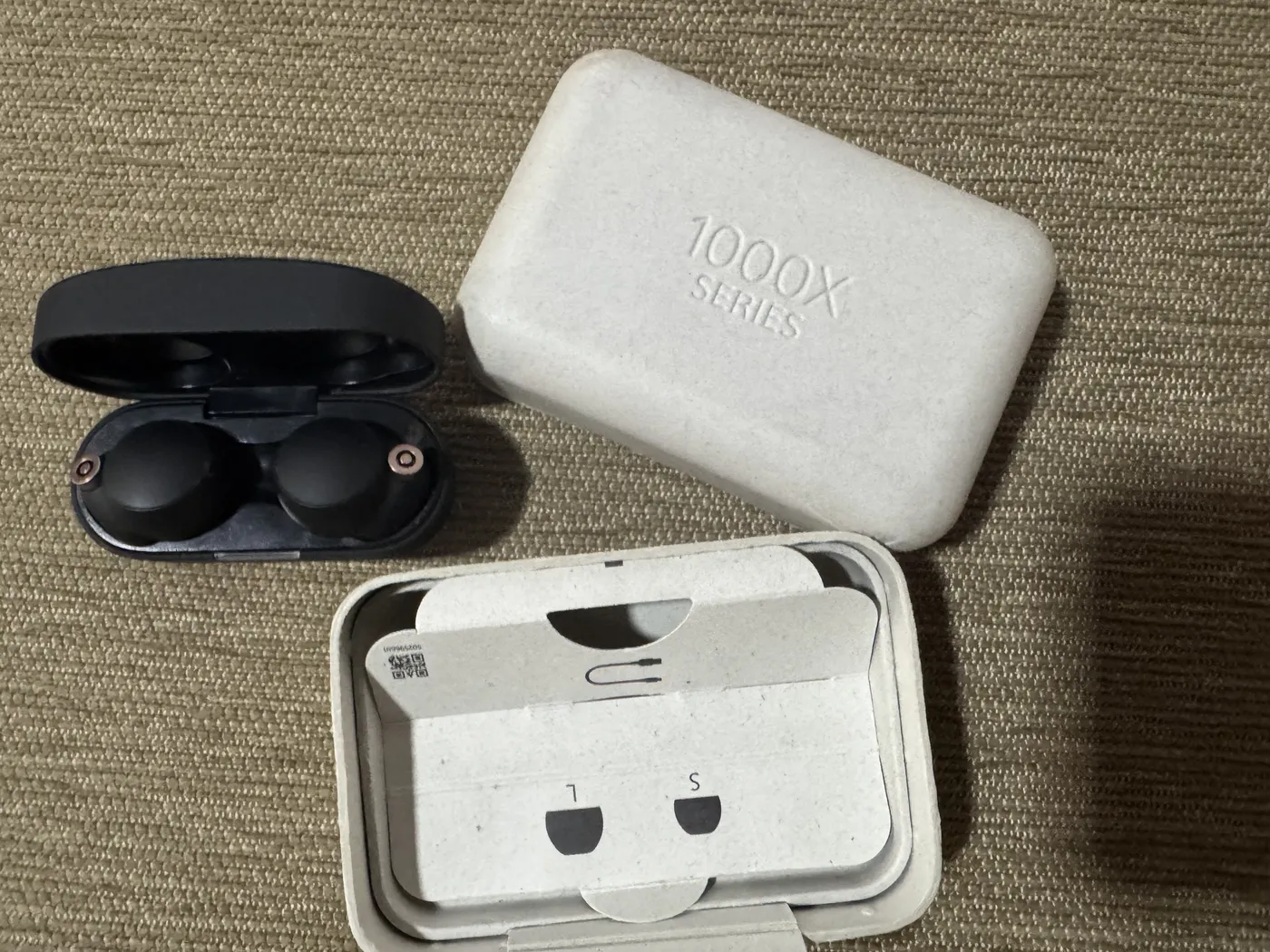 Sony WF-1000XM4 Wireless Noise Canceling Earbuds with Original Box & Tips