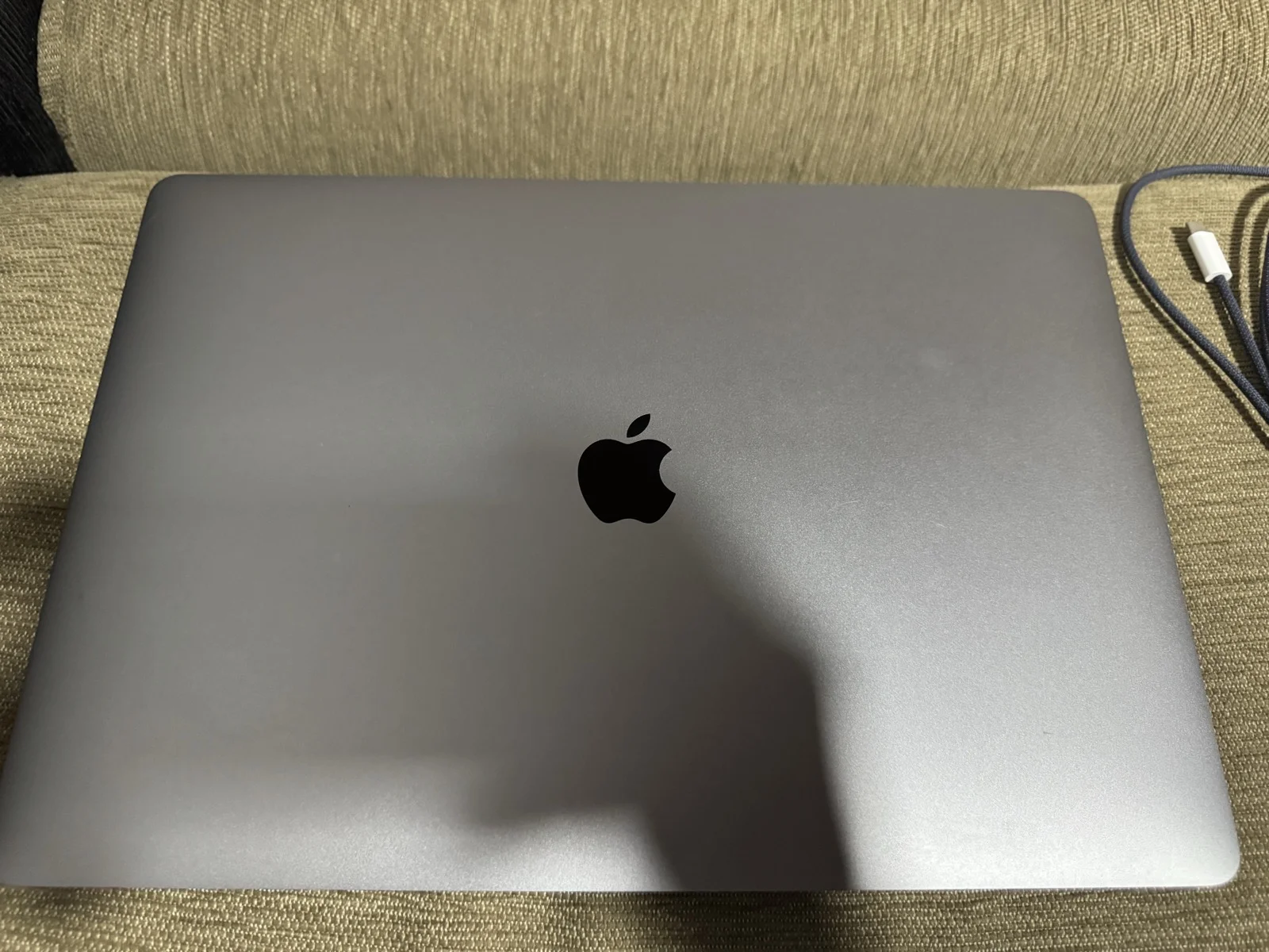 Apple MacBook Pro 15-inch (2018) – Core i9, 32GB RAM, 512GB SSD, Radeon Pro 560X - Image 3