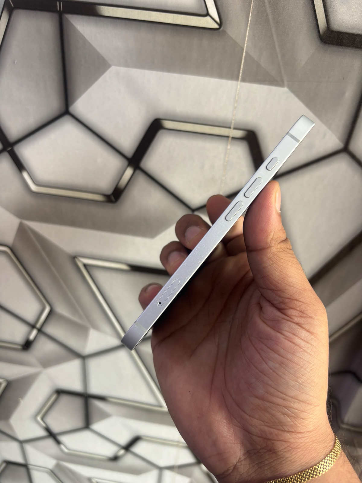 iPhone 16E